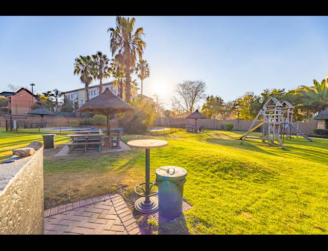 1 BEDROOM APARTMENT FOR SALE IN MAGALIESSIG